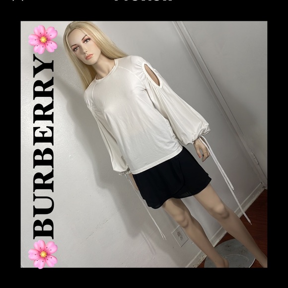 🌸BURBERRY TOP - Picture 2 of 11